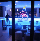 Neon-bar-bouteilles-de-biere-illustration