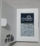 Coffret-cadeau-9-glacons-en-pierre-gris-clair-boite-blanche-avec-sac