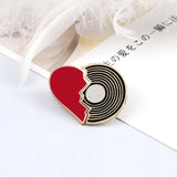 Double-pins-disque-vinyle-et-coeur-illustration