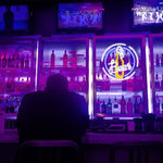 Neon-beer-vintage-bar